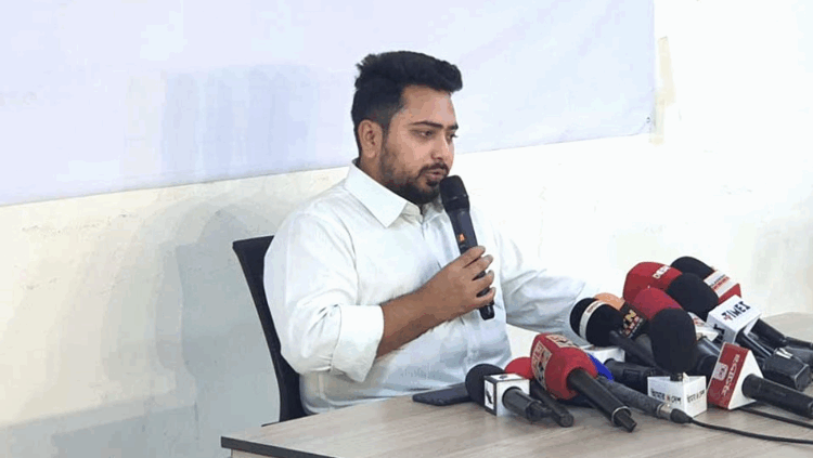 ইউনূসের হাতেই জুলাই সনদের বাস্তবায়ন চান নাহিদ ইসলাম