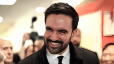 ইতিহাস গড়ে নিউইয়র্কের প্রথম মুসলিম মেয়র জোহরান মামদানি