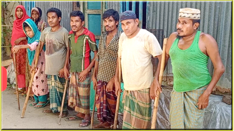 ছয় প্রতিবন্ধী সন্তান নিয়ে অসহায় এক পরিবার-ফরিদগঞ্জে মানবেতর জীবনের করুণ গল্প