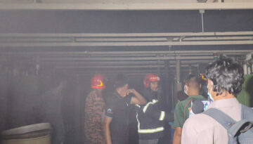 বরিশাল বিসিকে সুতা কারখানায় অগ্নিকাণ্ড, অল্পের জন্য রক্ষা পেল দেড় শতাধিক শ্রমিক