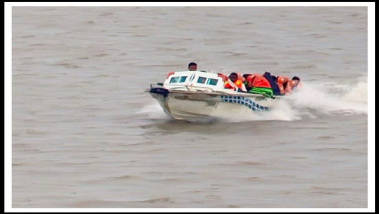 সেন্টমার্টিন-টেকনাফ রুটে স্পিডবোট ডুবে মা-মেয়ের মৃত্যু
