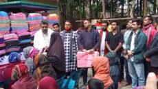 বাউফলে বেগম খালেদা জিয়ার সুস্থতা কামনায় শীতবস্ত্র বিতরণ