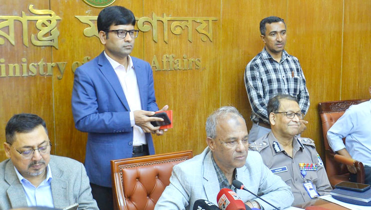 তারেক রহমানের নিরাপত্তায় ‘বিশেষ প্রস্তুতি’, স্বরাষ্ট্র উপদেষ্টা আশ্বস্ত