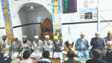 বাউফলের পোমাহুরা জামে মসজিদে খালেদা জিয়ার সুস্থতা কামনায় দোয়া ও মিলাদ