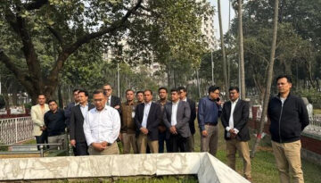 ছোট ভাই আরাফাত রহমান কোকোর কবর জিয়ারত করলেন তারেক রহমান