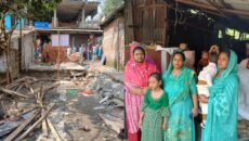 বাকেরগঞ্জে বিধবা নারীর বসতি উচ্ছেদের অভিযোগে উত্তেজনা