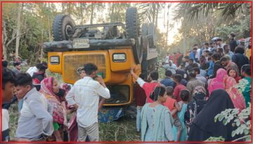 নওগাঁয় ট্রাকের চাপায় অটোরিকশা চালক নিহত, আহত ৩