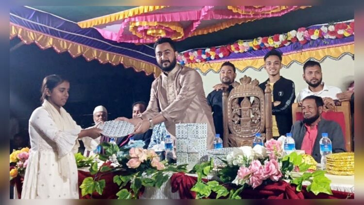 সিদ্ধিরগঞ্জে বিজয় দিবস উপলক্ষে ক্রীড়া প্রতিযোগিতার পুরস্কার বিতরণ