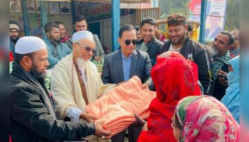 রূপগঞ্জে বিএনপির উদ্যোগে শীতার্তদের মাঝে শীতবস্ত্র বিতরণ