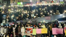 হাদি হত্যাকারীদের গ্রেপ্তারের দাবিতে বরিশালে অবরোধ