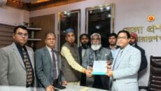 নারায়ণগঞ্জ-২ আসনে স্বতন্ত্র প্রার্থী হিসেবে আঙ্গুরের মনোনয়নপত্র জমা