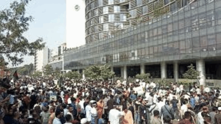 এনইআইআর বাস্তবায়ন নিয়ে উত্তেজনা, বিটিআরসিতে বৈঠক