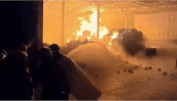 নরসিংদীতে স্পিনিং মিলের তুলার গোডাউনে ভয়াবহ অগ্নিকাণ্ড