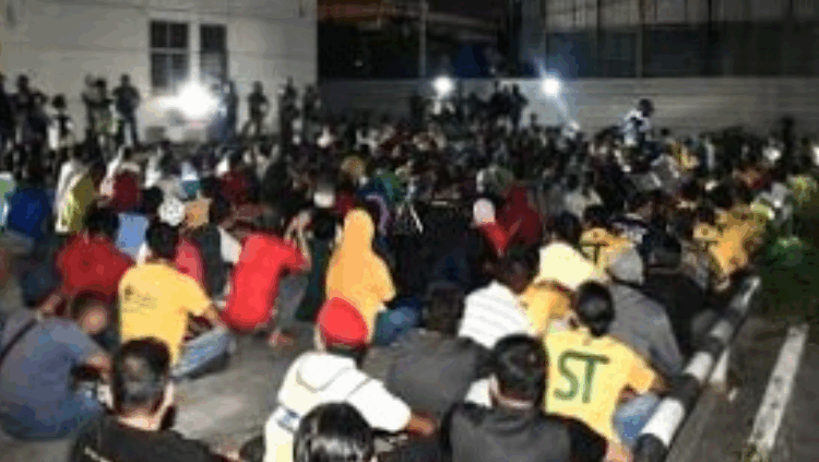 মালয়েশিয়ায় ৭৯ বাংলাদেশিসহ ৮৪৩ অভিবাসী আটক