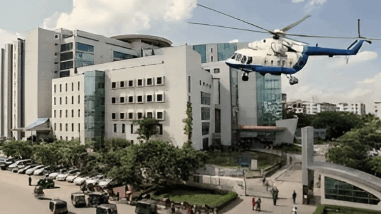 খালেদা জিয়ার নিরাপত্তায় এভারকেয়ারের পাশে হেলিকপ্টার মহড়া