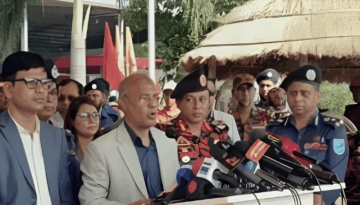 অস্ত্র উদ্ধার অভিযানে কোনো ঘাটতি নেই: স্বরাষ্ট্র উপদেষ্টা