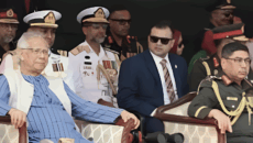 মহান বিজয় দিবসে সশস্ত্র বাহিনীর অনুষ্ঠানে প্রধান উপদেষ্টা