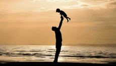 বয়সী পুরুষও বাবা হতে পারেন, তবে সতর্কতা জরুরি