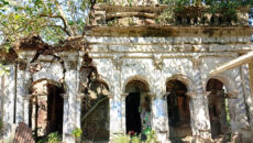 দাতা প্রসন্ন বসুর শেষ চিহ্নটুকুও মুছে যাচ্ছে