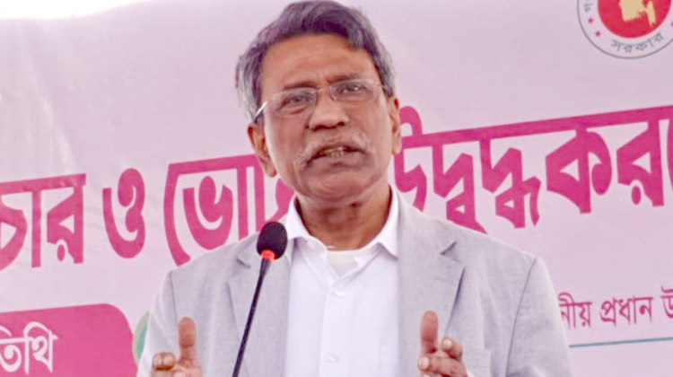 গণভোট ভবিষ্যৎ বাংলাদেশের রাষ্ট্রব্যবস্থা নির্ধারণ করবে : আলী রিয়াজ