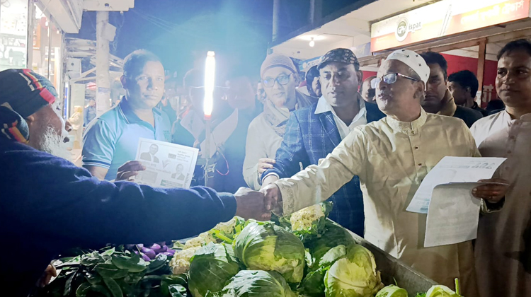 রহমতপুরে ধানের শীষের পক্ষে গণসংযোগ, সাধারণ মানুষের পাশে জয়নুল আবেদীন