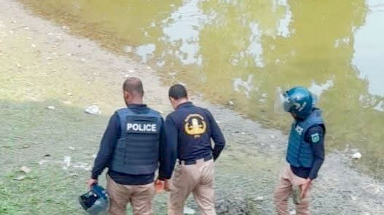 গোবিন্দগঞ্জে উদ্ধারের দুই বছর পর ধ্বংস করা হলো ১২ ককটেল