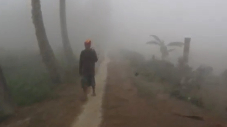 নওগাঁয় এ বছরের সর্বনিম্ন তাপমাত্রা ৬.৭ ডিগ্রি, হাড়কাঁপানো শীতে থমকে যাচ্ছে জনজীবন