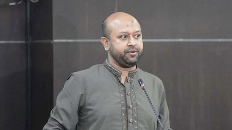 বরিশাল-৩ আসনে প্রতিদ্বন্দ্বিতা: ফেসবুক ভিডিওতে অর্থসহায়তার আবেদন ফুয়াদের