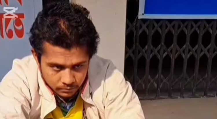 গোবিন্দগঞ্জে মাদকাসক্ত ছেলেকে প্রশাসনের হাতে তুলে দিলেন মা