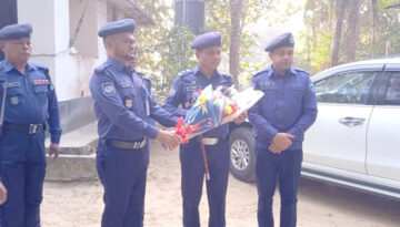 আইনশৃঙ্খলা ও জনসেবা জোরদারে রাজস্থলী ও চন্দ্রঘোনা থানা পরিদর্শনে রাঙ্গামাটির পুলিশ সুপার