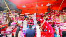 বিলম্বিত শীতে বিপাকে গোবিন্দগঞ্জের হোসিয়ারি শিল্প