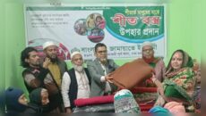 শীতবস্ত্র উপহারের মাধ্যমে মানবিকতার বার্তা জামায়াত নেতার