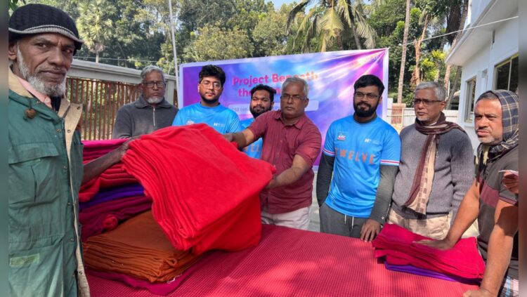 শীতের কষ্ট লাঘবে মাগুরায় হাল্ট প্রাইজ অ্যাট ইউল্যাবের মানবিক কর্মসূচি