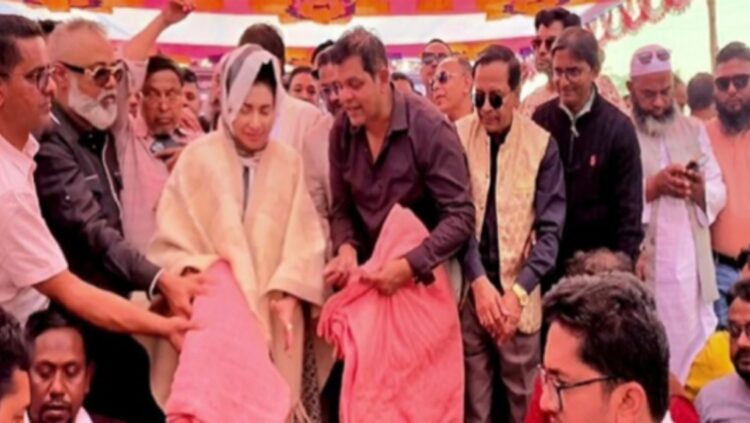 আপনারা দিপুর পাশে থাকবেন: আফরোজা আব্বাস