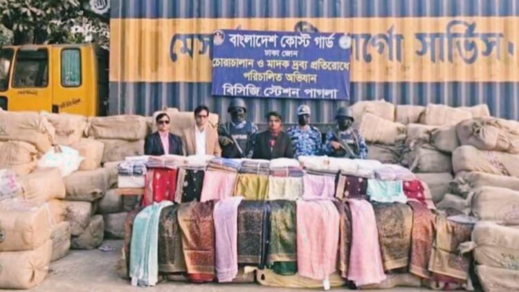 রমজান–ঈদ সামনে রেখে তৎপর চোরাকারবারি, ফতুল্লায় ২০ কোটি টাকার শাড়ি জব্দ