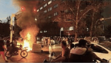 টানা পঞ্চম দিন বিক্ষোভে উত্তাল ইরান, সংঘর্ষে প্রাণহানি