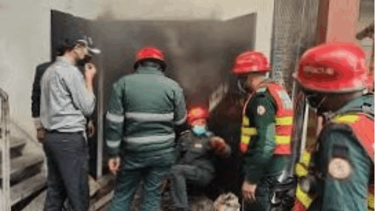 লাহোরে হোটেলে আগুন, নিহত ৩
