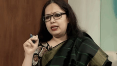 নিজের রাজনীতি চালিয়ে যাওয়ার ঘোষণা রুমিন ফারহানার