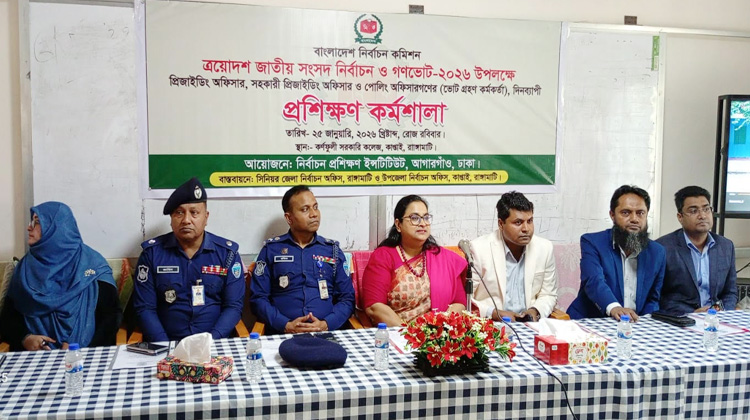 দায়িত্বের বাইরে গিয়ে কিছু করার সুযোগ নেই : জেলা প্রশাসক