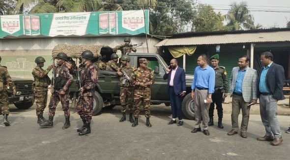 ভূঞাপুরে ফলদা ইউনিয়নের বিভিন্ন ভোটকেন্দ্র পরিদর্শন