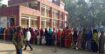 সিরাজদিখান কেন্দ্রে কেন্দ্রে ভোটারদের দীর্ঘ লাইন