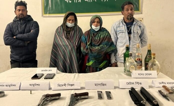 যশোরে অস্ত্র উদ্ধারসহ আটক ৪