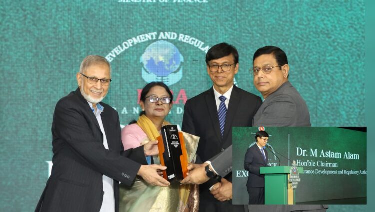 বর্ণাঢ্য আয়োজনে আইডিআরএ ইন্স্যুরেন্স এক্সিলেন্স অ্যাওয়ার্ড ২০২৫ শীর্ষ বীমা কোম্পানি গুলো