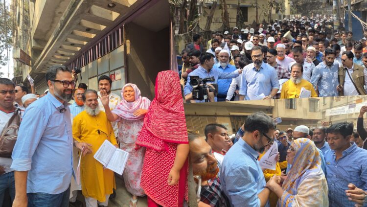 বহিরাগতদের নিয়ে বিশৃঙ্খলার দায় জামায়াতকেই নিতে হবে: আমিনুল হক