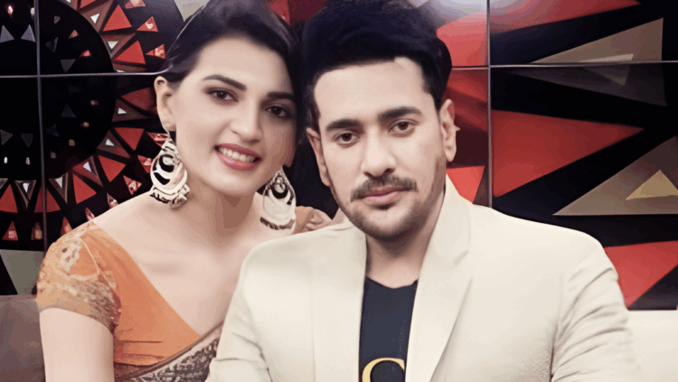 ভোট দিলেন অনন্ত-বর্ষা, শান্তিপূর্ণ বাংলাদেশের প্রত্যাশা