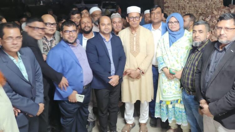 কচুয়ার সাচার বাজারে কৃষকদলের কেন্দ্রীয় ও উপজেলা নেতৃবৃন্দের প্রচারণা